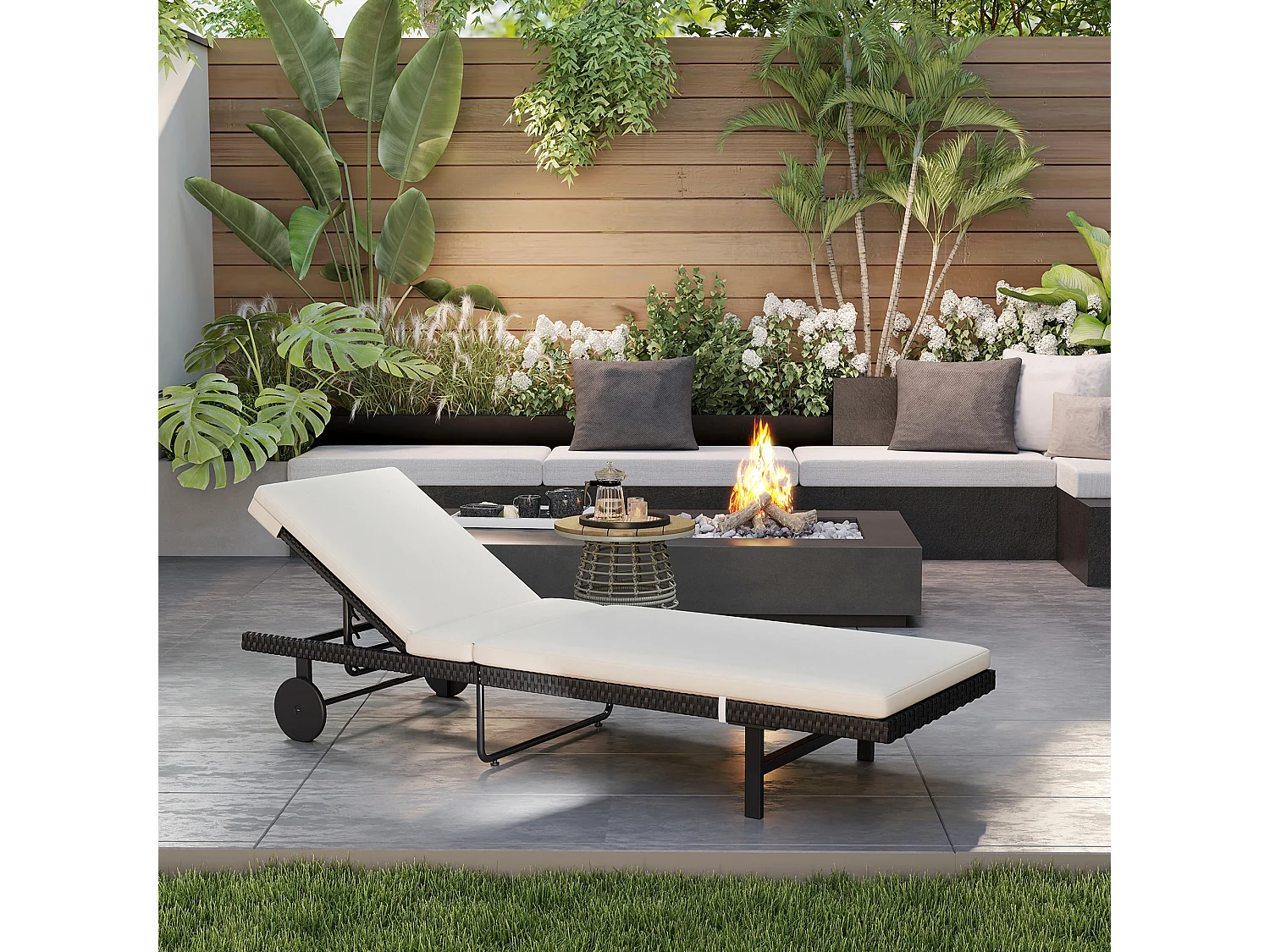 Bain de soleil transat inclinable 2 roues - épais matelas intégré blanc cassé -  acier résine tressée noir