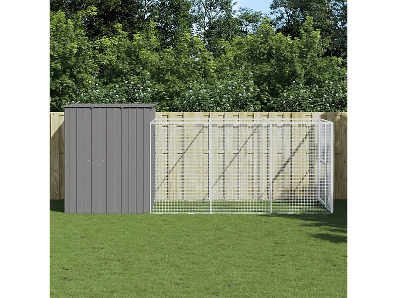 Niche pour chien avec cour gris clair 214x457x181 cm