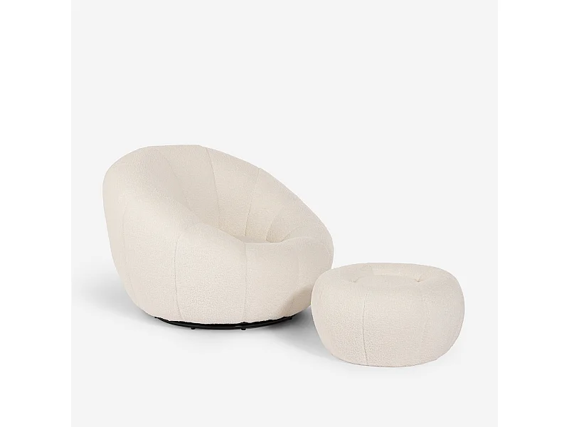 Set poltrona bouclé bianca di design con pouf poggiapiedi girevole Kuma
