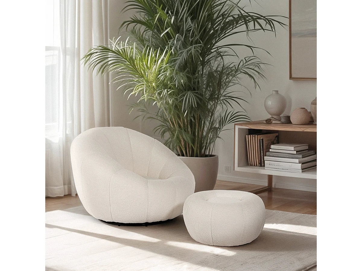 Sillón giratorio de diseño de tela bouclé blanco con puf reposapiés Kuma