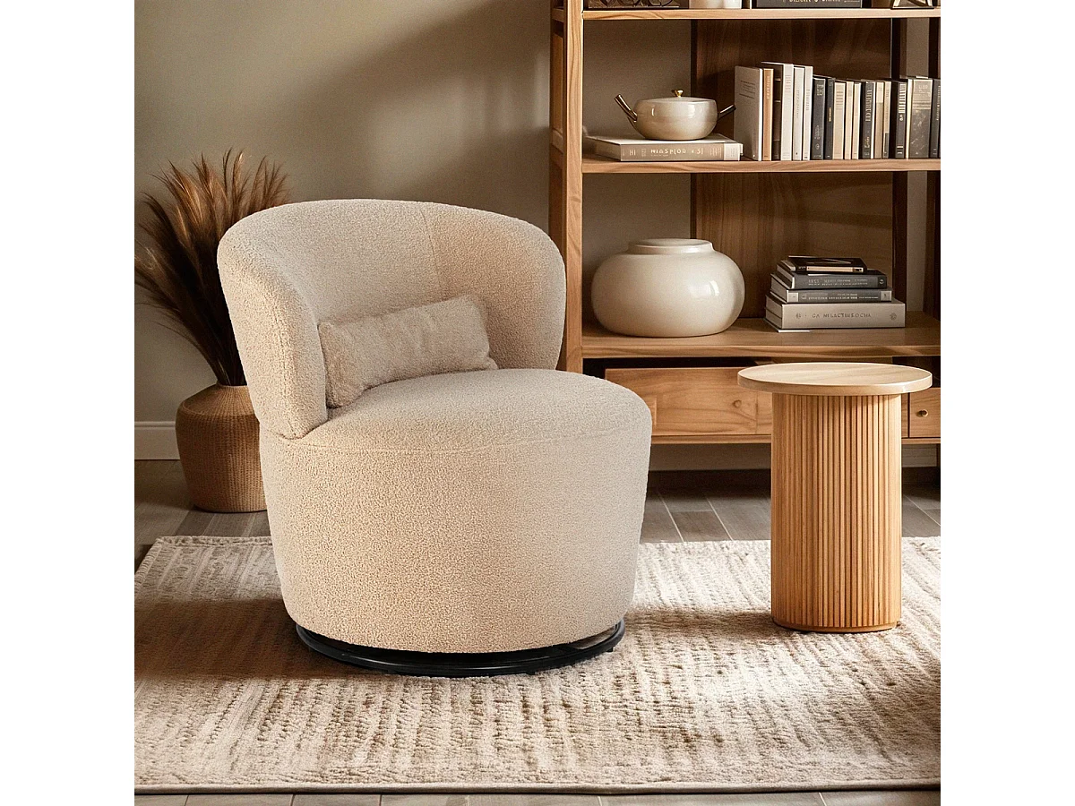 Poltroncina moderna girevole da salotto in tessuto bouclè Yammy - Beige