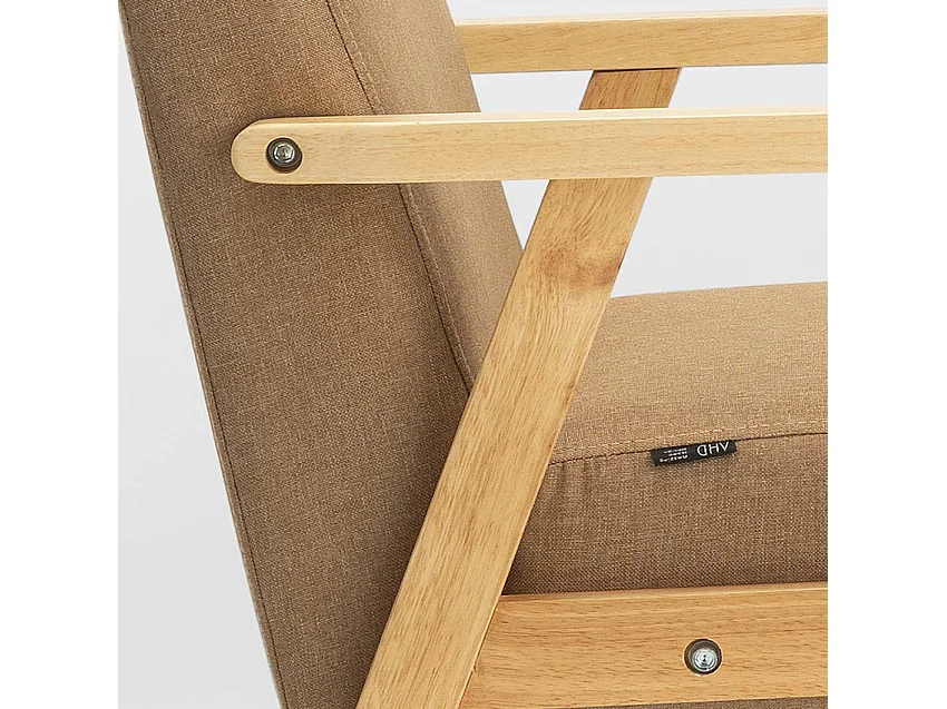 Poltrona sedia in legno design vintage scandinavo con braccioli Uteplass - Beige