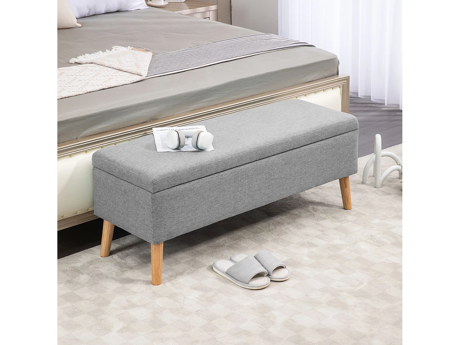 Banc coffre de rangement style scandinave piètement éffilé incliné bois hévéa tissu gris