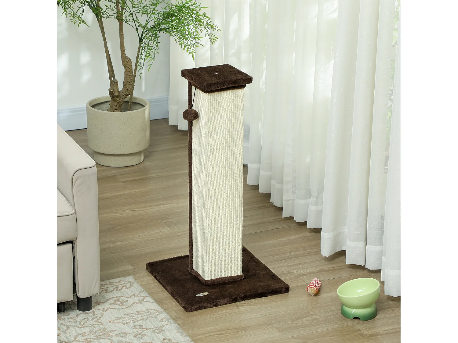 Griffoir tour pour chat H.81 cm - poteau à griffer avec jeu balle suspendue - peluche gris sisal naturel