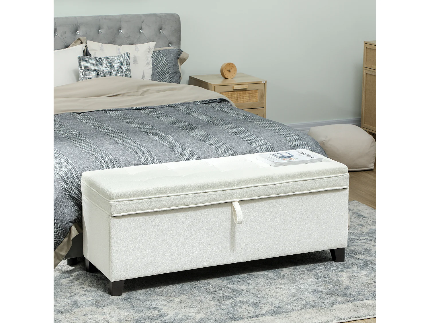 Banquette bout de lit coffre design Chesterfield dim. 120 x 40 x 48 cm tissu écru