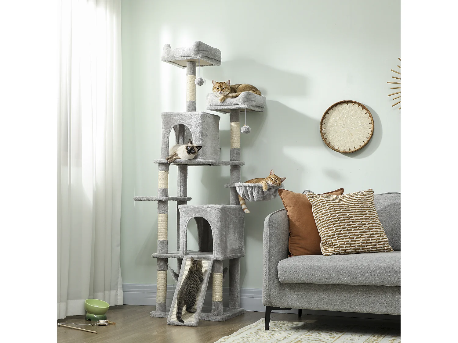 Arbre à chat design grande taille H.177cm équipements jeux multiples sisal naturel peluche gris clair