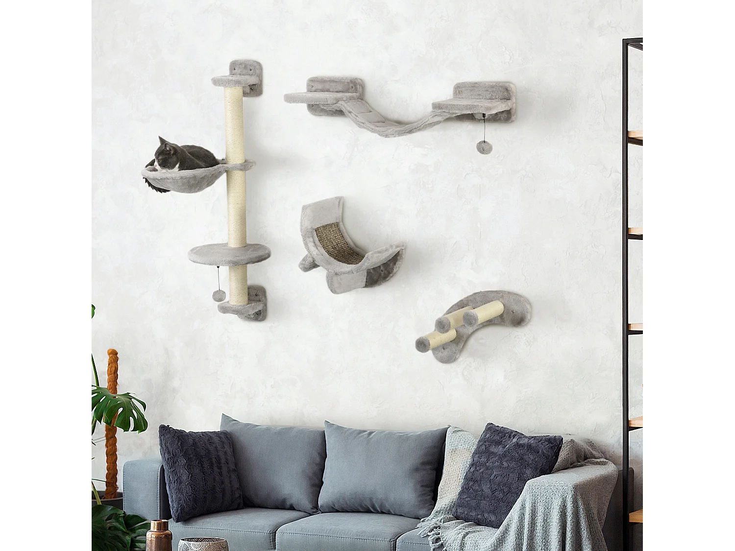 Mur d'escalade pour chat avec hamac passerelle planche à gratter et balles peluche sisal gris