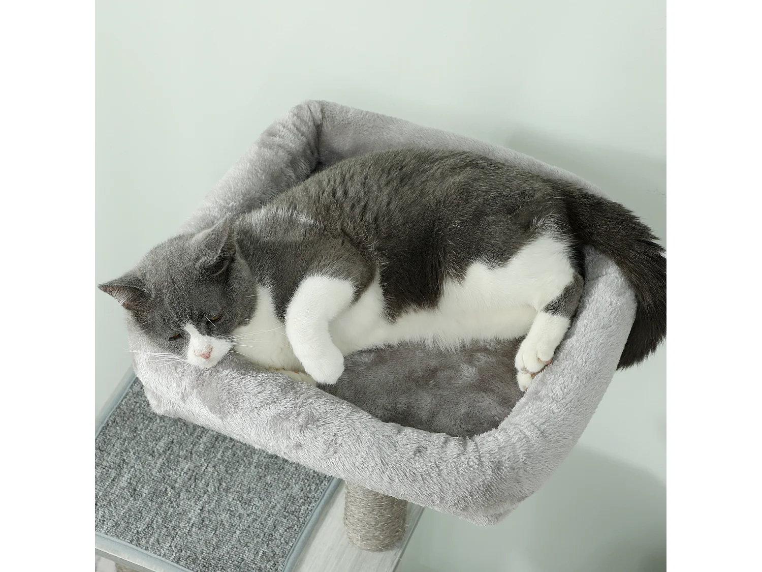 Arbre à chat multi-équipement griffoirs grattoirs niche hamac panier coussins amovibles H126 cm peluche courte sisal naturel gris