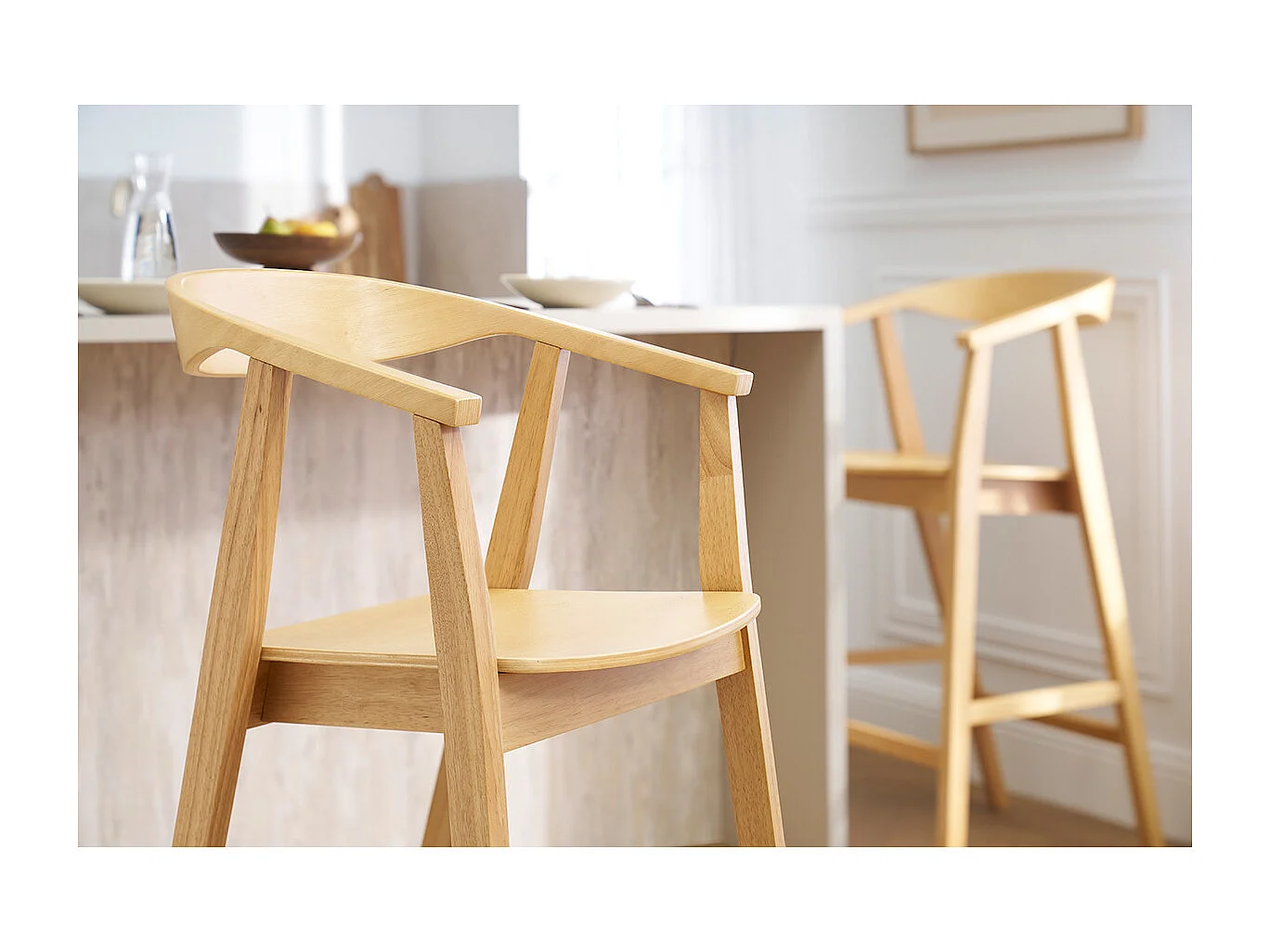 Skandinavische Barhocker aus hellem Holz (2er-Set) BAHIA