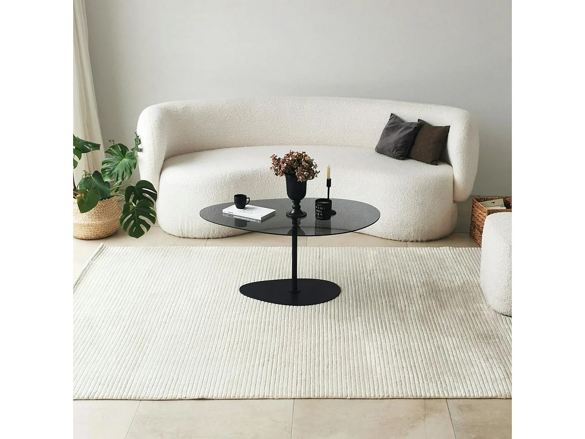 Table basse verre fumé, forme triangle organique TULUM