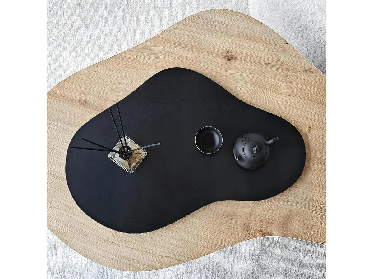 Table basse design organique noire et effet bois, 2 plateaux MARFA