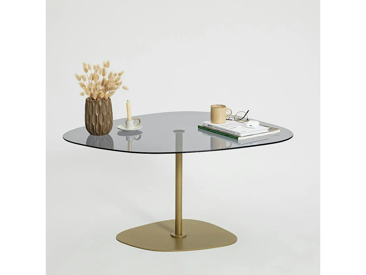Table basse verre fumé minimaliste, galet et pied doré TULUM