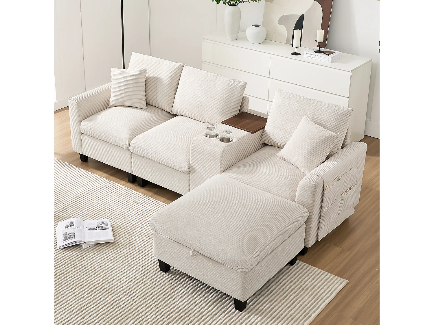 Canapé moderne 4 places avec repose-pieds de rangement + 2 porte-gobelets + USB - 229 x 149.5 x 83 cm - Velours - beige