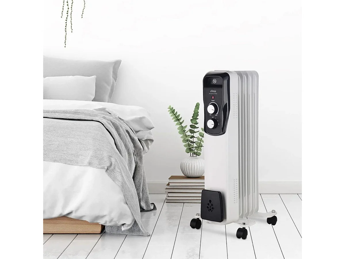 Radiador de aceite Ufesa Antares 1000W 5 elementos con ruedas blanco