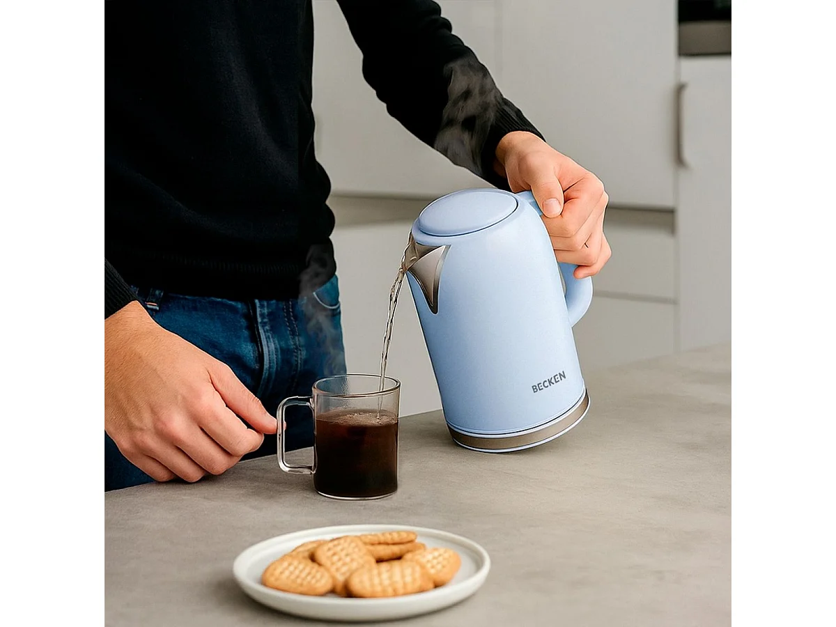 Hervidor Becken BWK8769BL 2200W base rotativa 1,7L azul