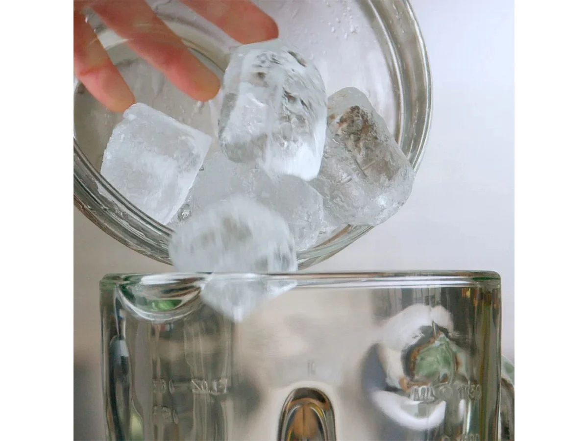 Batidora de vaso Taurus Optima Go 1500W con vaso portátil 1,5L negro