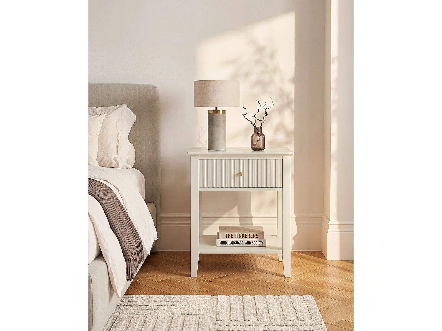 Conjunto de 2 mesitas de noche 2 cajones y 1 estante - MDF - Beige - NIRIVA