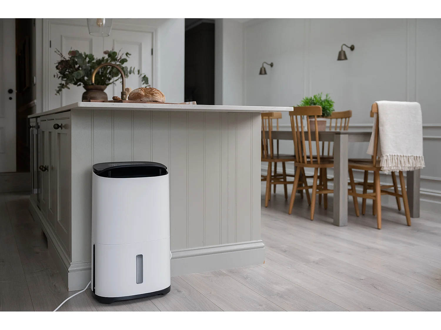 Déshumidificateur MeacoDry Arete® Two 25 L : silencieux, contrôle via appli, filtre HEPA, séchage rapide, basse consommation ; idéal pour maisons de 4–5 pièces