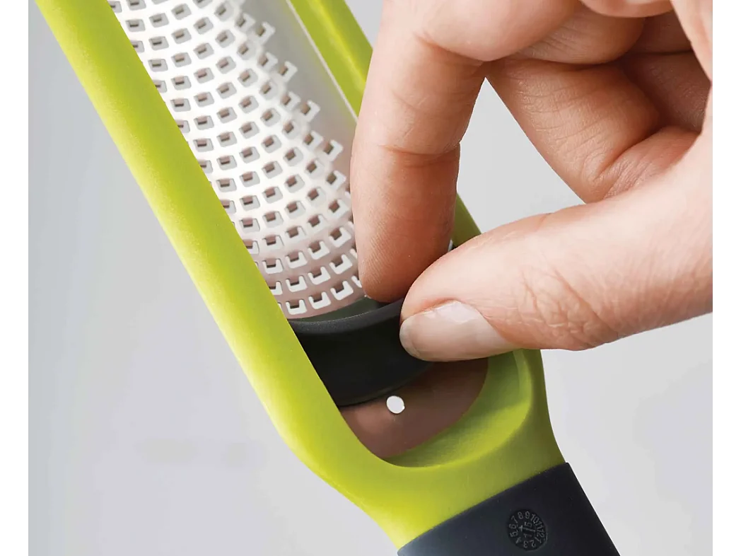 Rallador de cítricos verde Joseph Joseph Handi-Zest, diseño compacto y ergonómico para rallar cítricos con facilidad y precisión