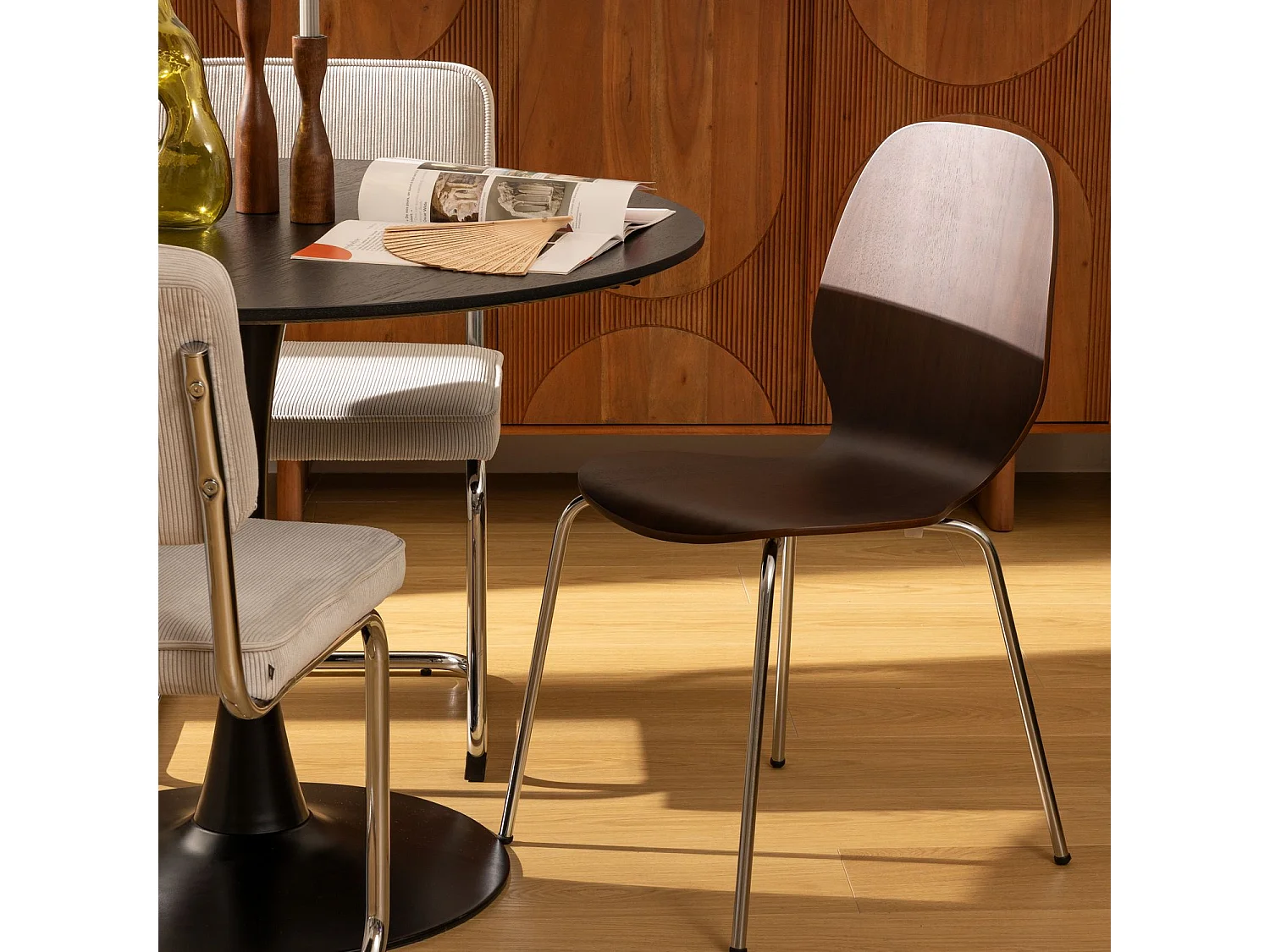 Lot de 4 chaises pieds métal assise en bois massif OURO - Marron foncé