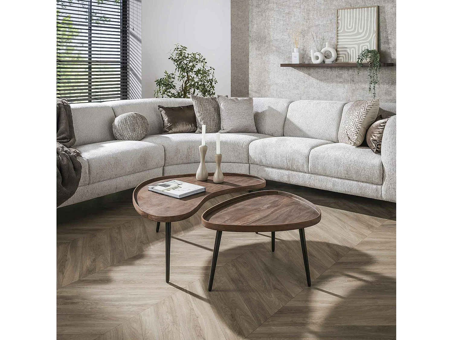 Table basse bois brun forme organique à rebords (x2) NAKO