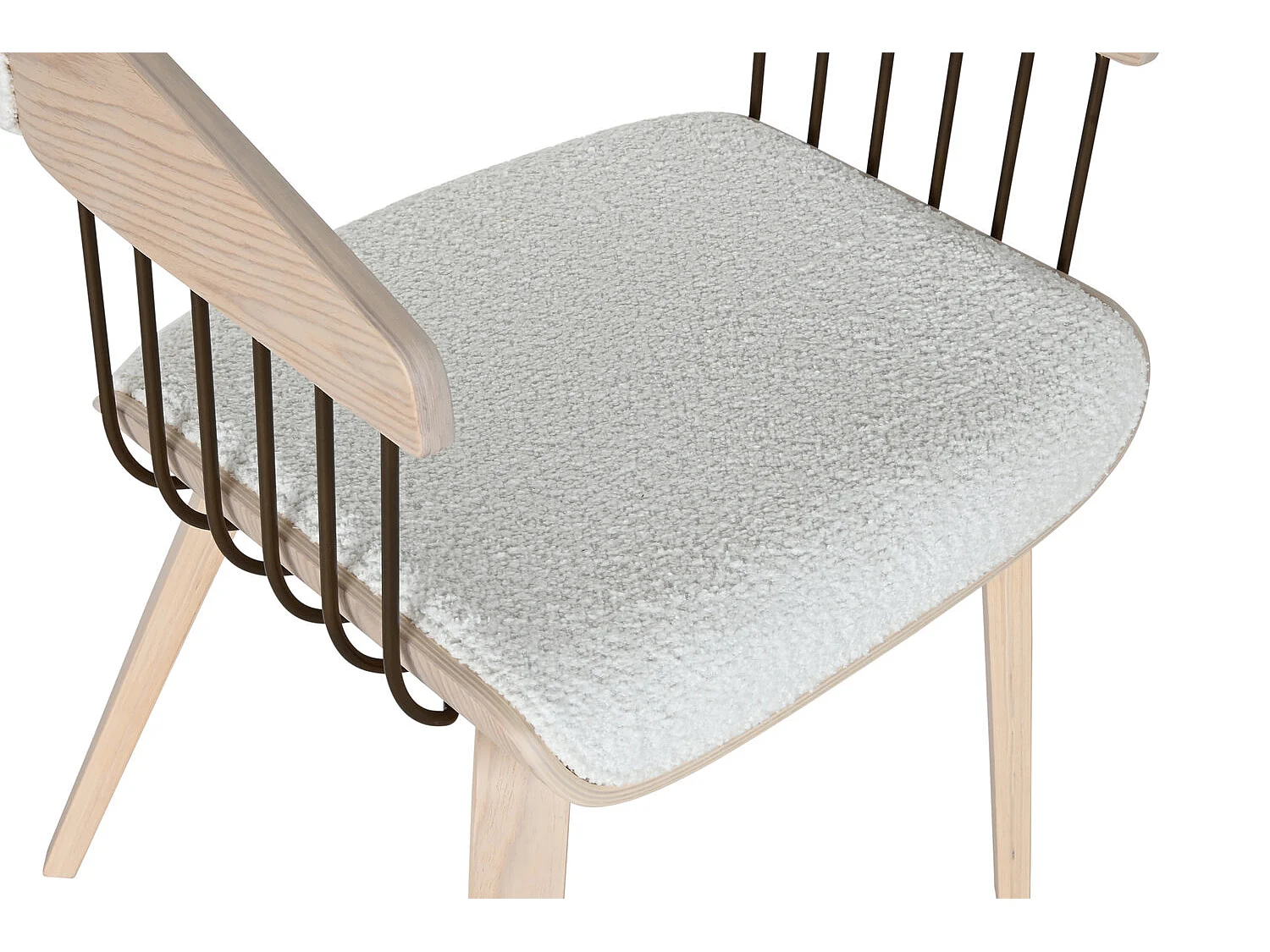 SILLA POLIESTER HAYA 48X56X83 ACOLCHADO BLANCO  ideal para tu hogar aportando glamour y un toque especial a tu casa.