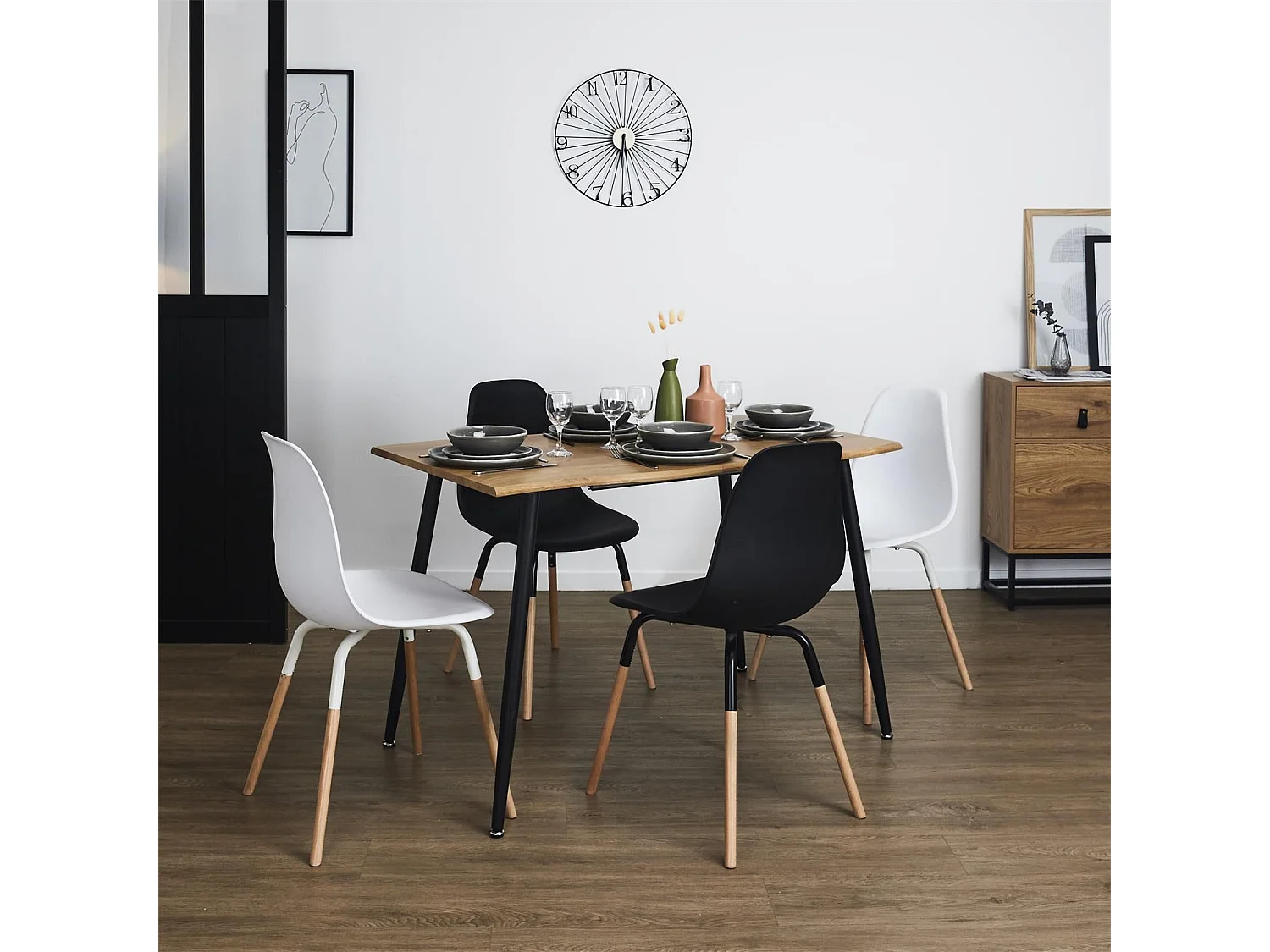 Table extensible pour 4 à 6 personnes en bois Honoré  - Marron et noir