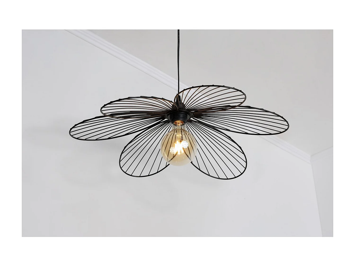 Suspension fleur en métal - Diam 57 cm - Noir