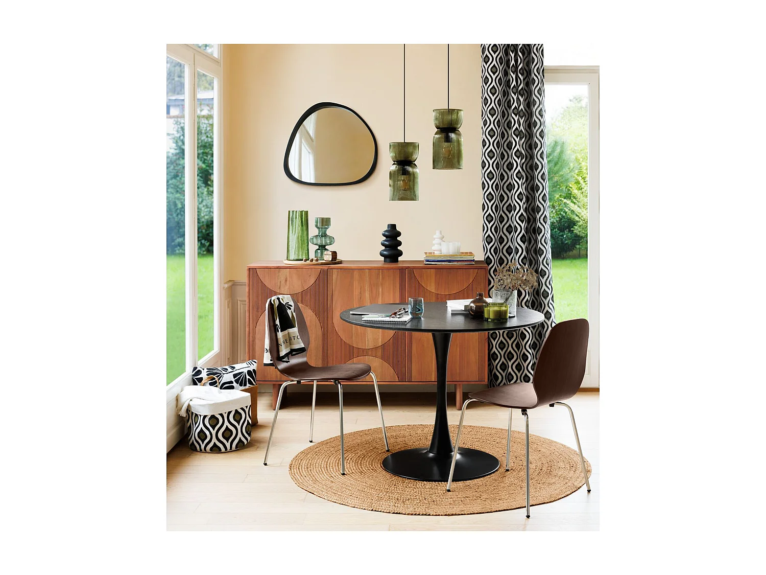 Table à manger ronde en bois pour 4 personnes ELIAS - Noir