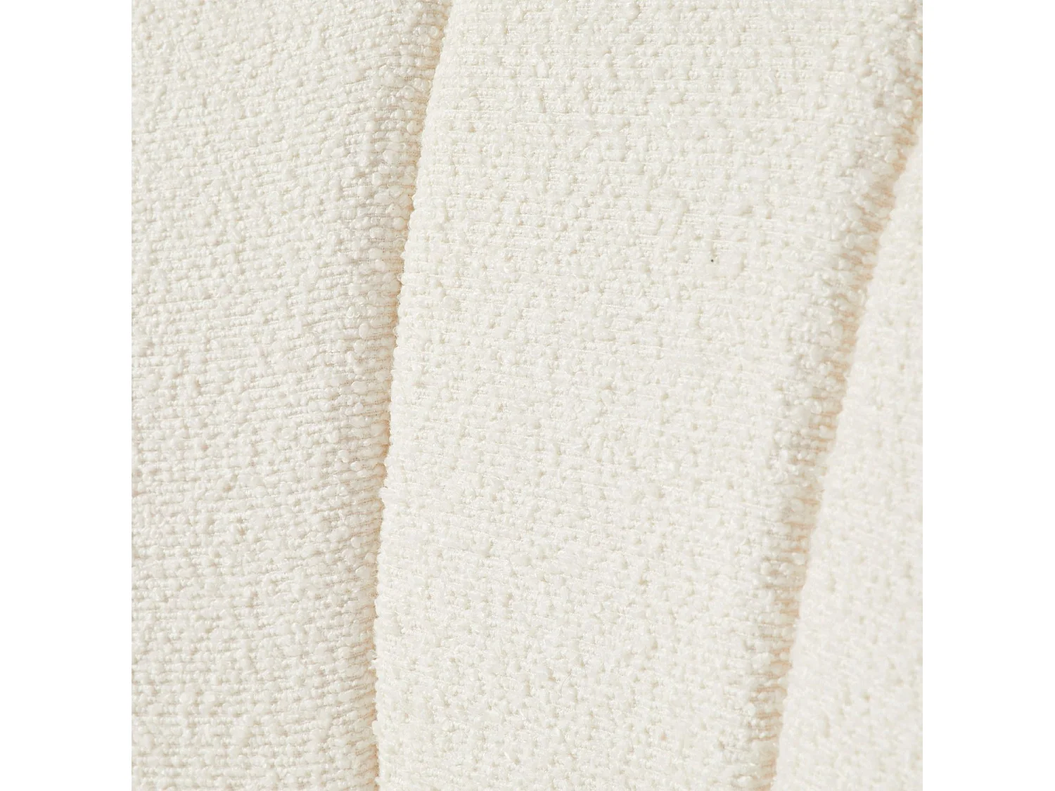 Fauteuil en velours et pieds en bois NAOVA