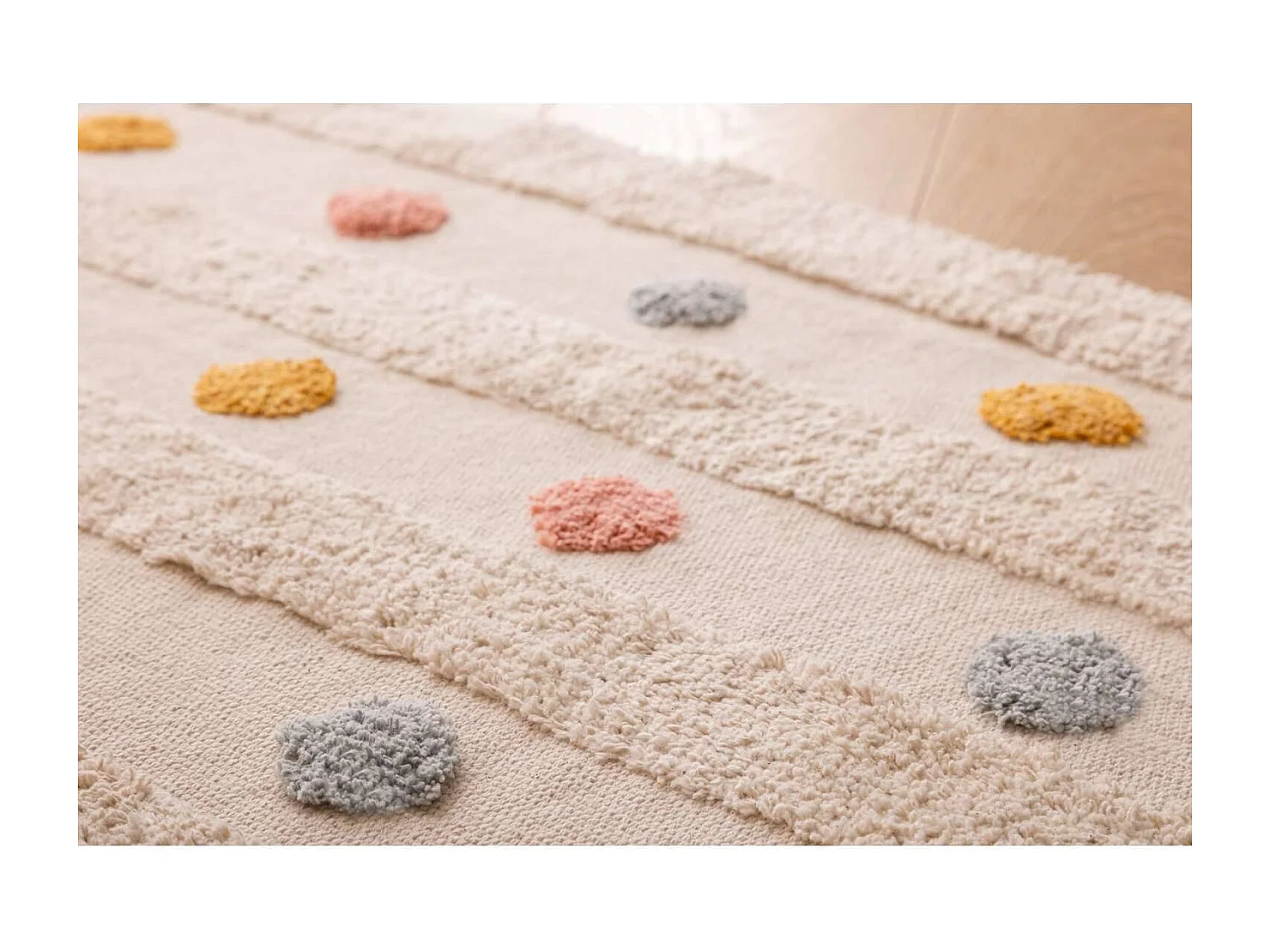 Tapis enfant rectangle à pompons multicolores - 120 x 170 cm