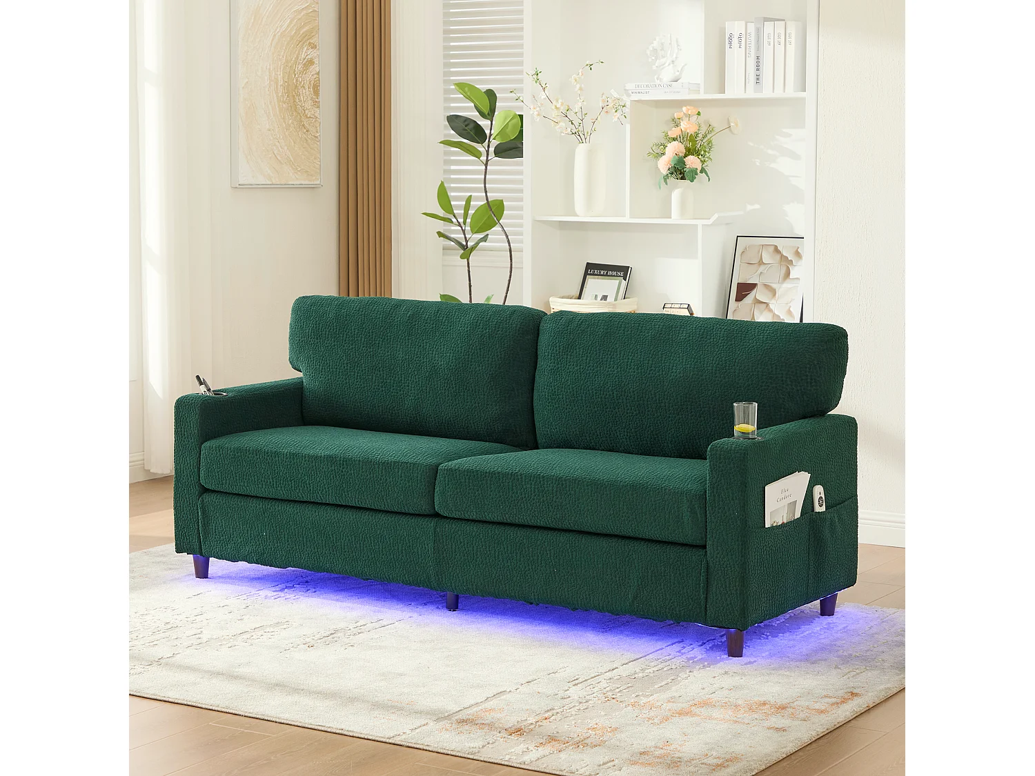 Modernes 2-Sitzer-Sofa – 203 x 77,5 x 85 cm – mit USB-C-Anschluss, LED-Beleuchtung, Getränkehaltern und Seitentaschen – Samt – grün