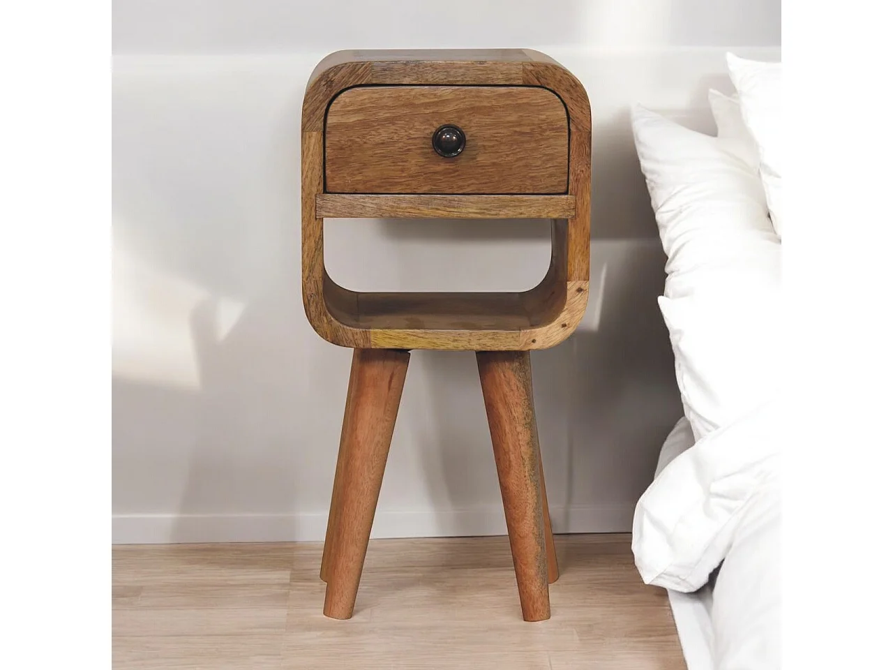 Meuble artisanal – Table de chevet Extra Mini Oak‑ish Curve Lower, 1 tiroir, 1 étagère ouverte, brun propre