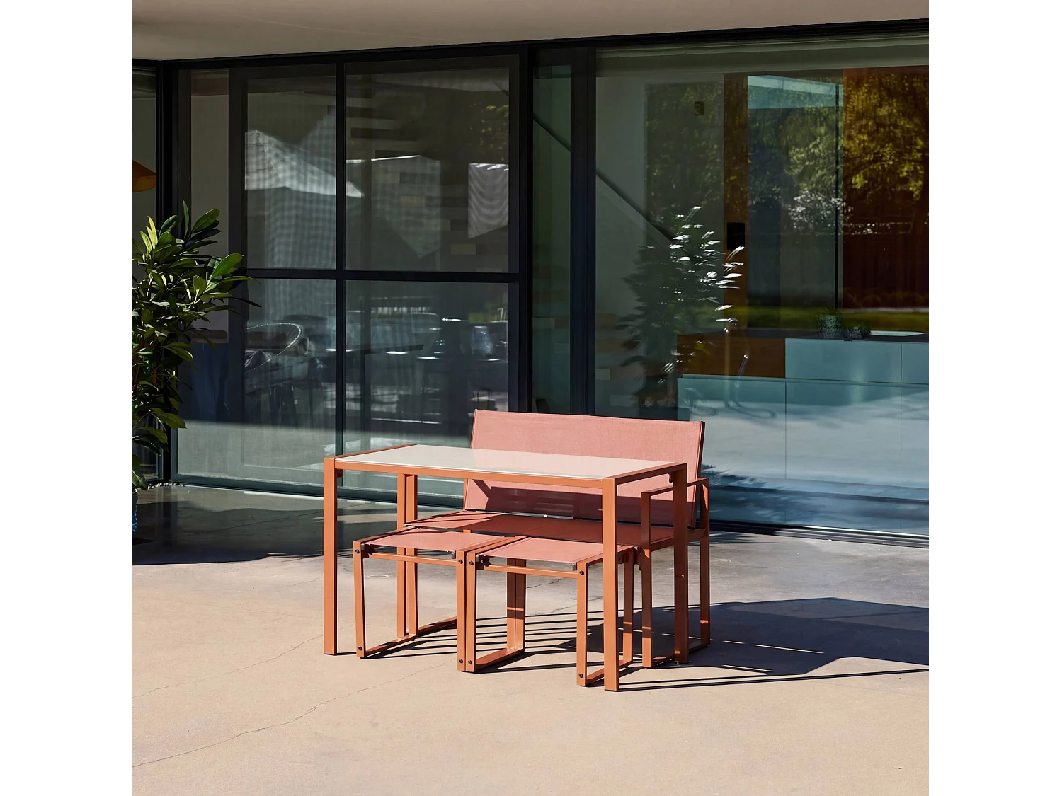 Set tavolo da giardino incastrabile in acciaio e textilene con 4
