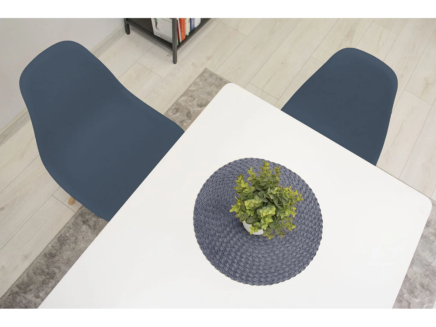 Chaise Valora OSAKA, pieds naturels couleur ardoise foncée, pour salon