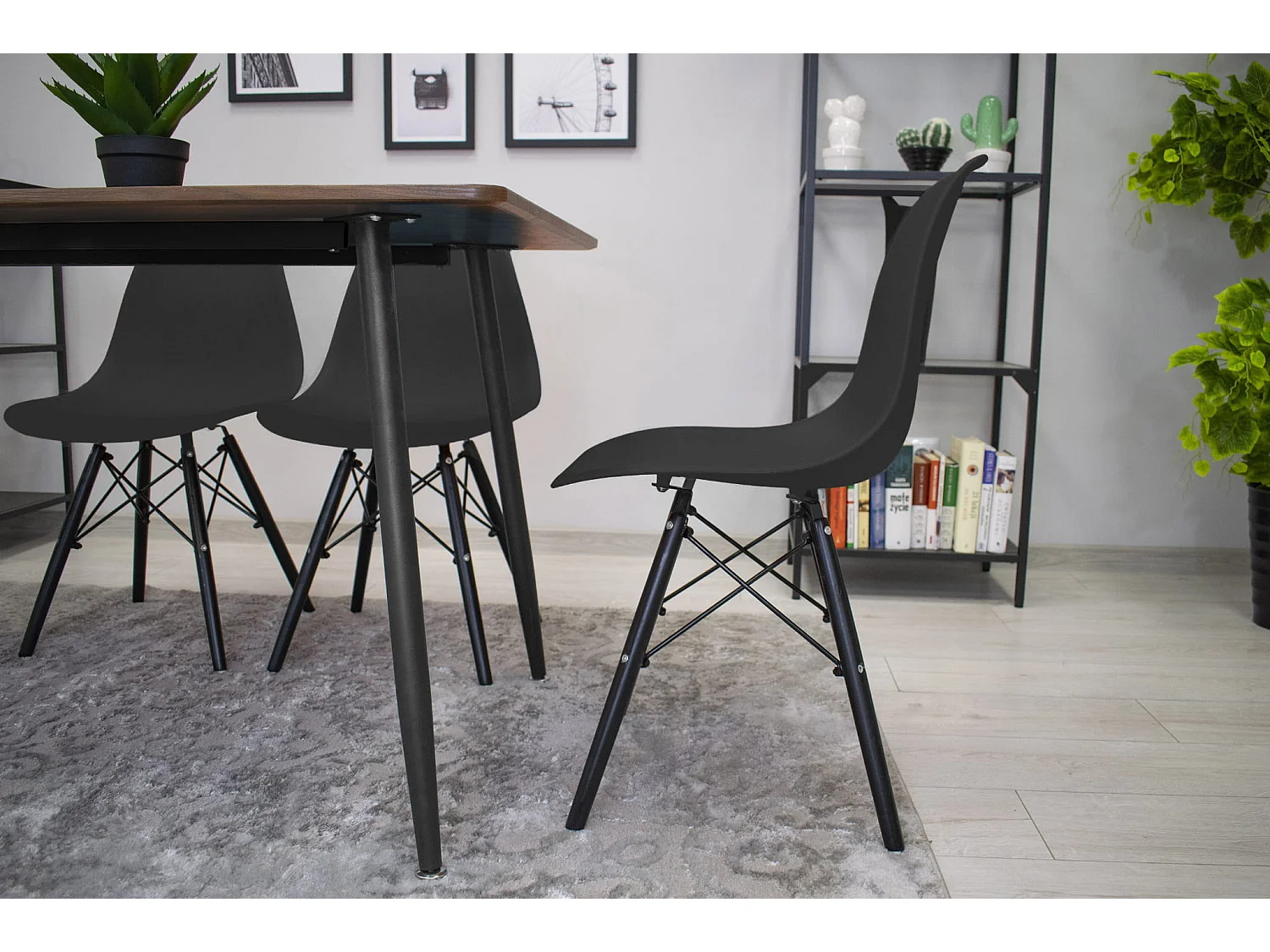 Valora OSAKA Stuhl Schwarz Ergonomisches Design für Wohnzimmer x4