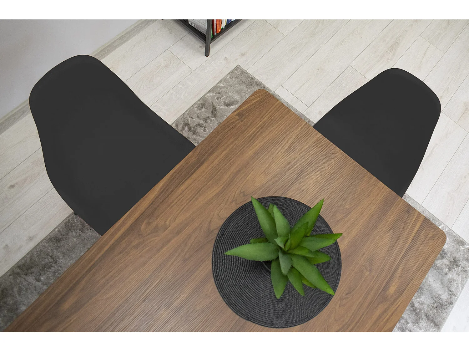 Chaise Valora OSAKA noire, design ergonomique pour salon x4