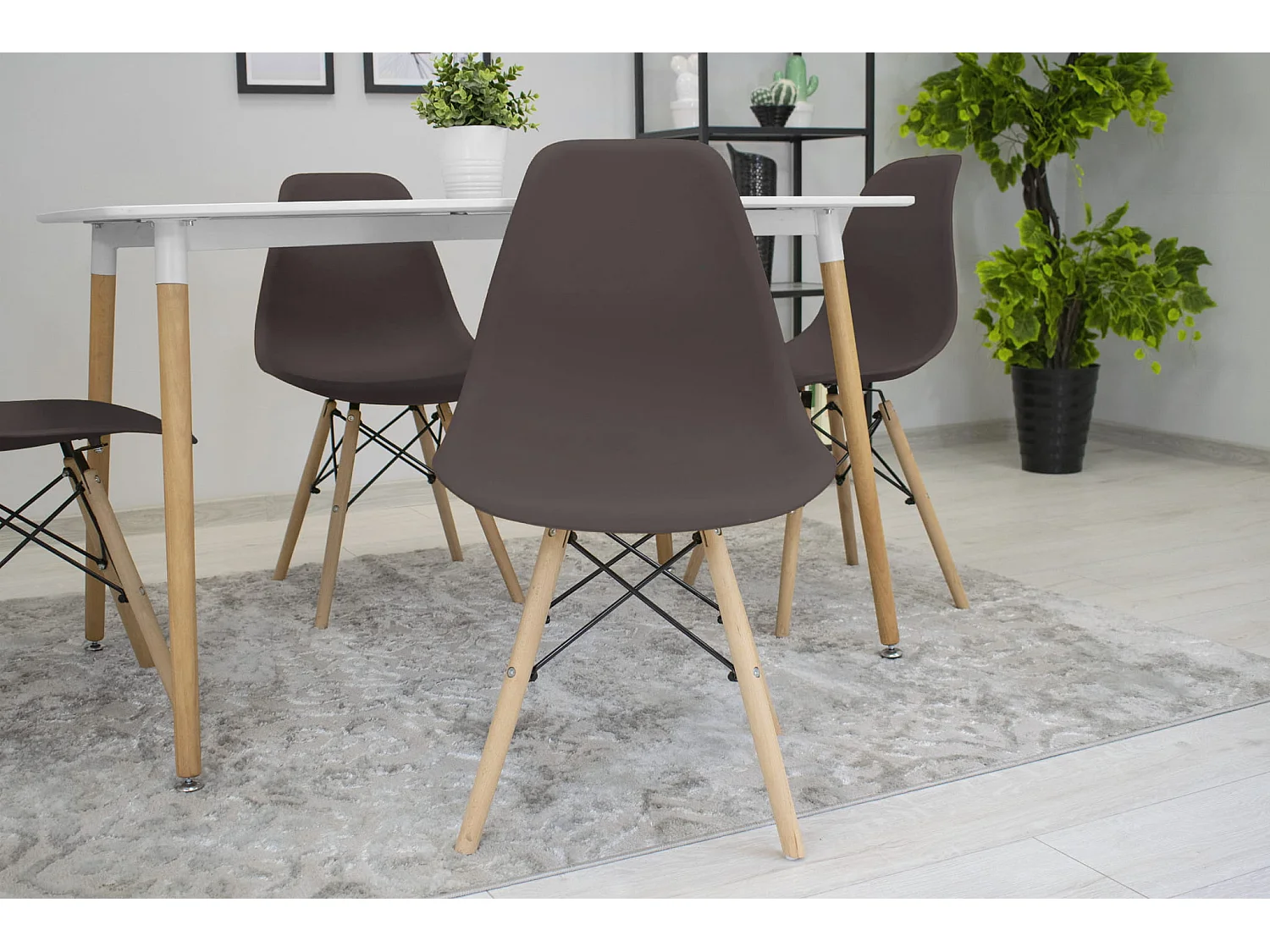 Valora OSAKA Stuhl, Kaffeebraun, Naturbeine, ergonomisches Design