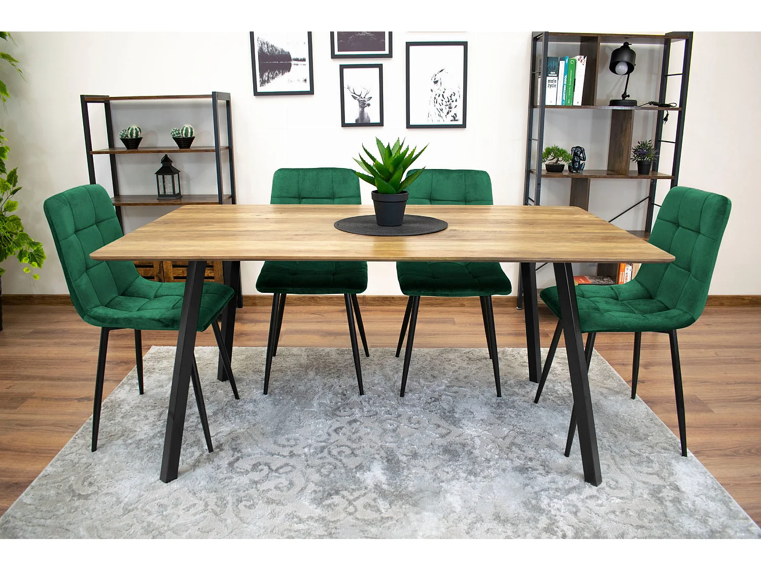 Valora PYRA Stuhl Dunkelgrüner Samt Modernes Design x4