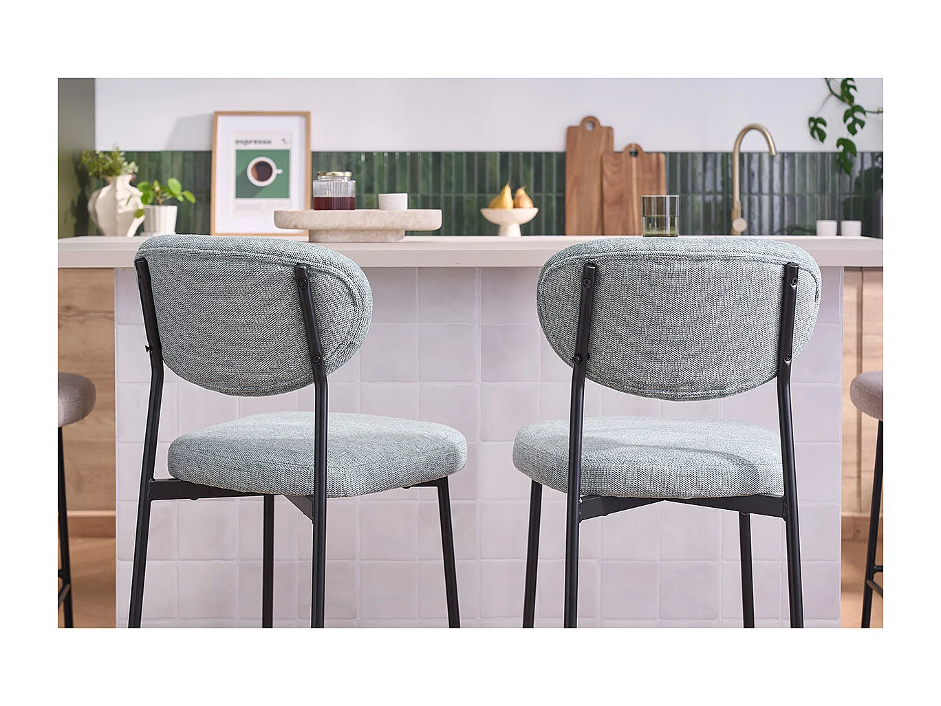 Barhocker mit fester Sitzfläche aus strukturiertem Samtgewebe in Céladon H65 cm (2er-Set) BREKA