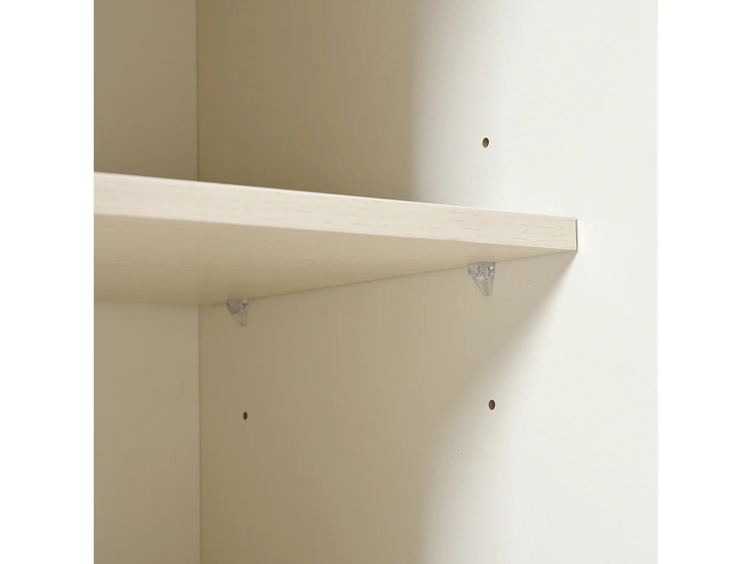 Buffet blanc avec 3 tiroirs et 2 portes coulissantes - Portes rayées - MDF