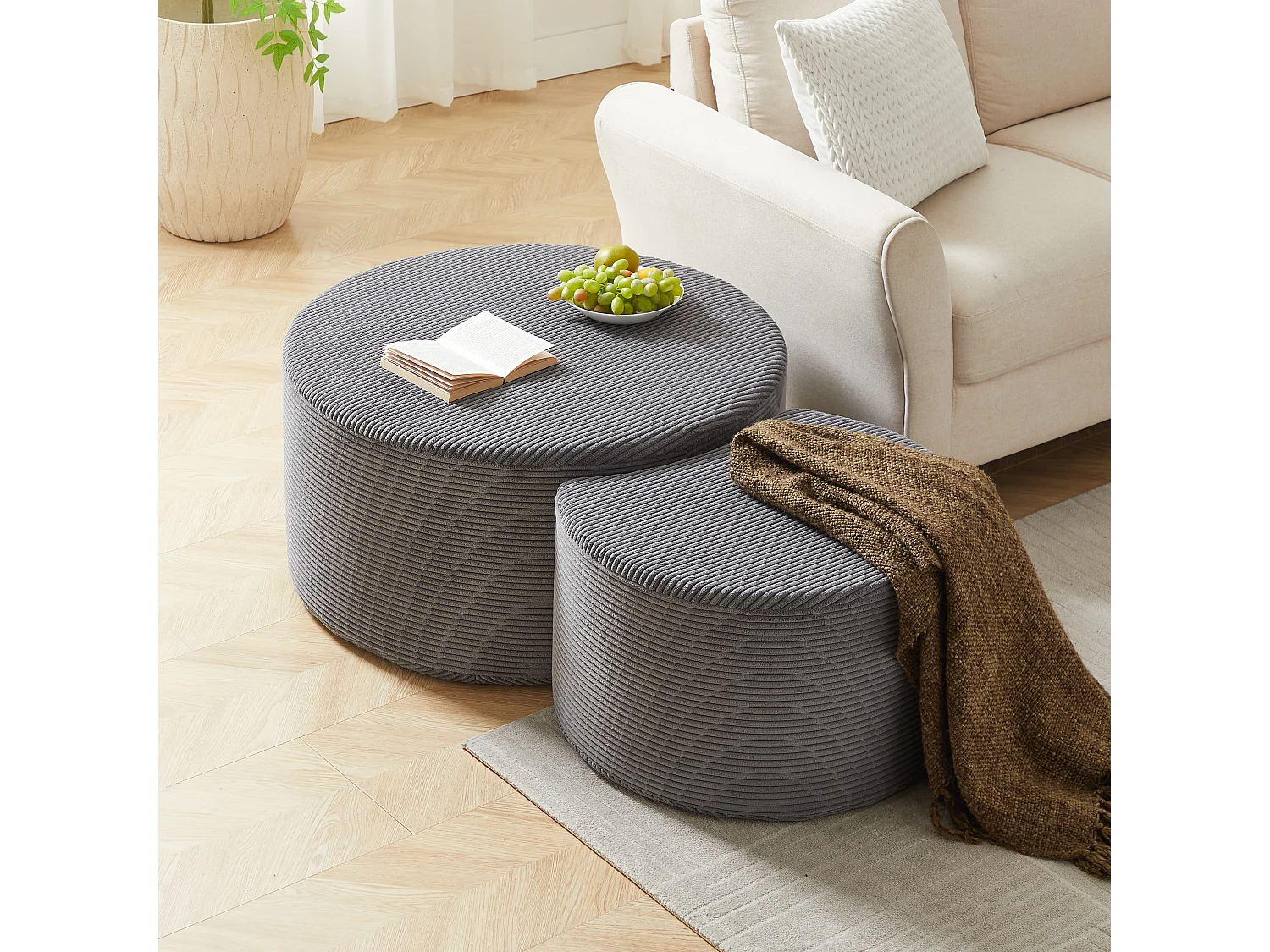 Lot de 2 table basse , coussins ronds, tissu gris