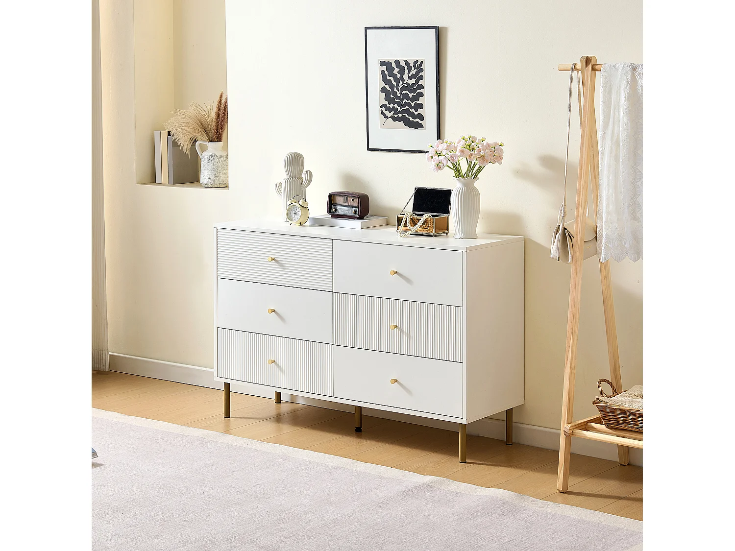 Commode avec 6 tiroirs , pieds en métal doré - MDF blanc