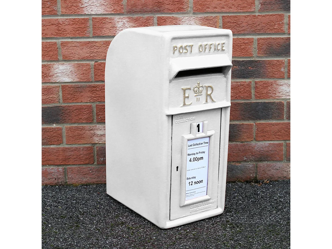 Briefkasten im englischen Stil - Weiß