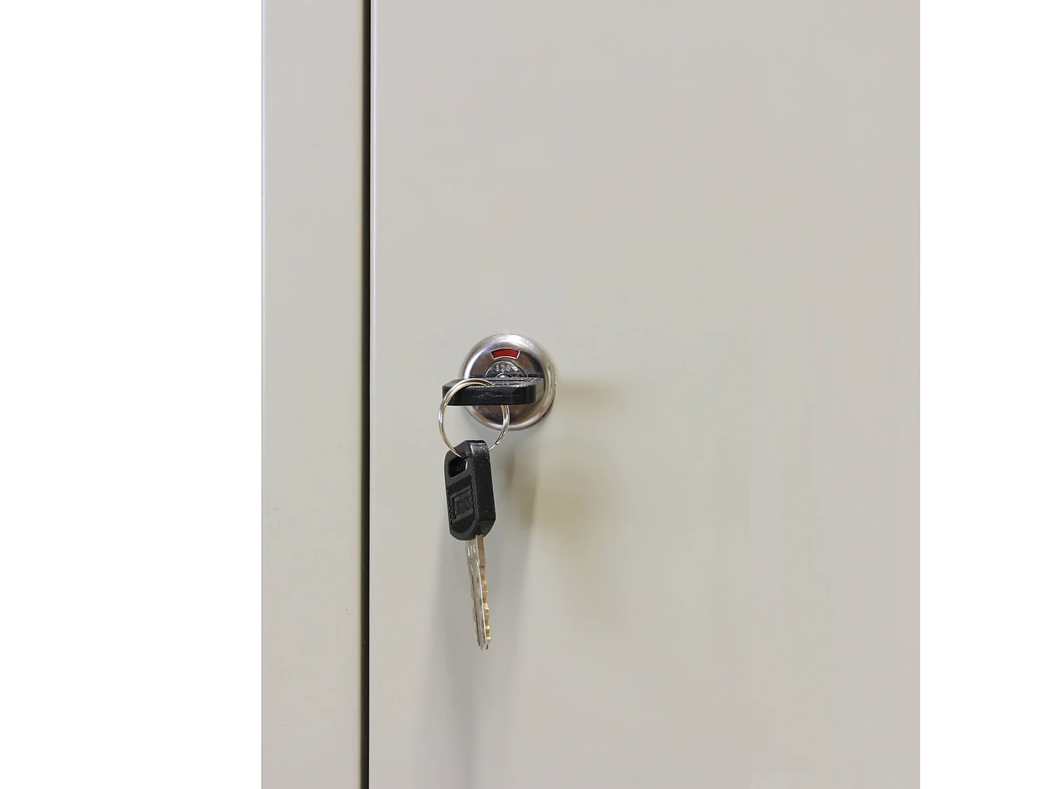 3x 3-türiger Schließfachschrank Spind in Grau