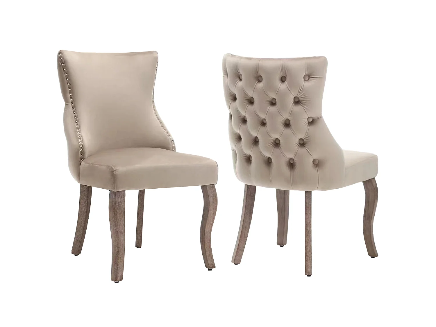 Set van 4 stoelen, 50x45x91 cm, met vulling, knoopsluiting en klinknagelversieringen. Beige fluwelen bekleding voor woonkamer en eetkamer.