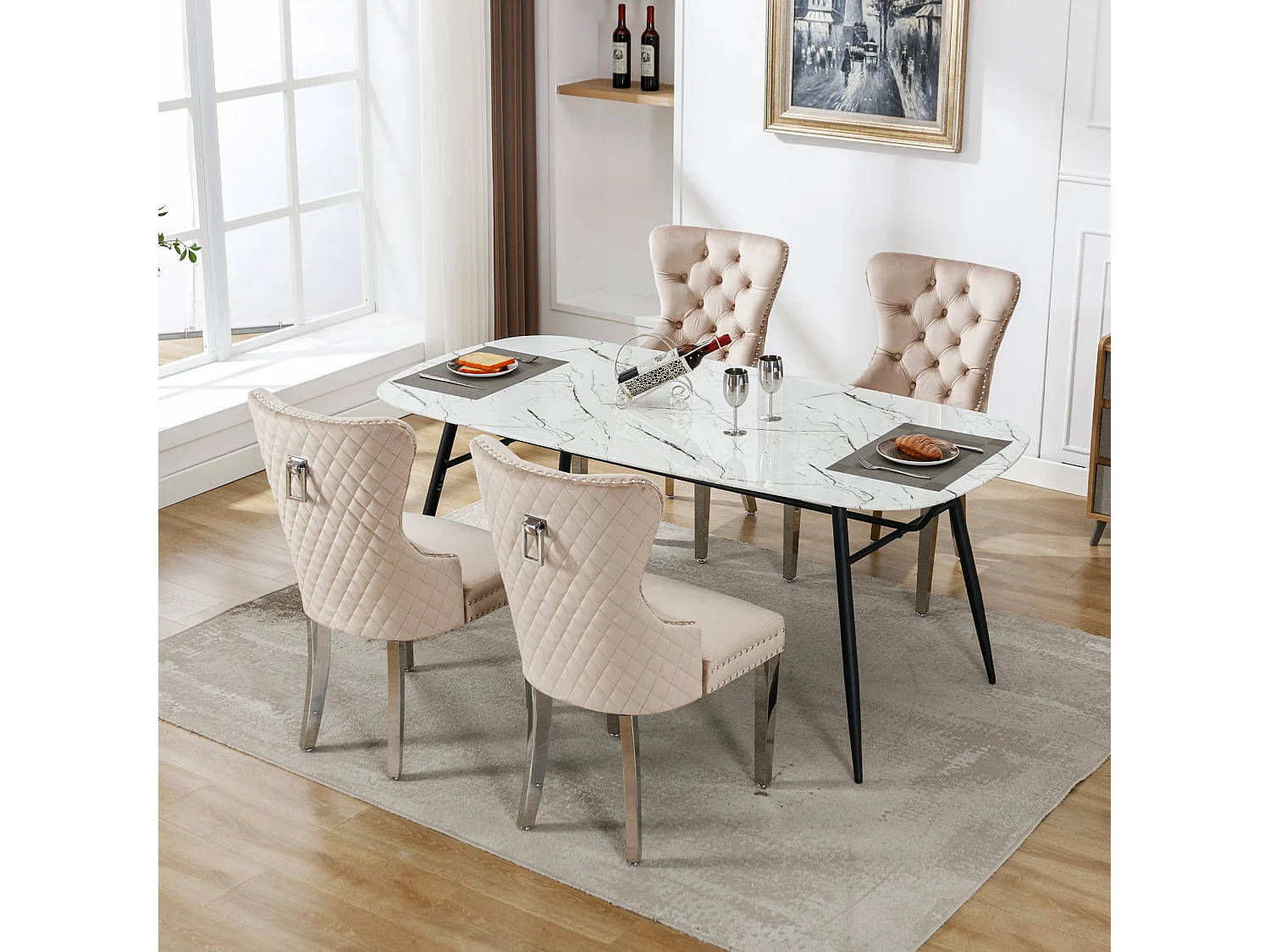 Set van 4 stoelen, 53x62,5x94,5 cm, met vulling, knoopsluiting en klinknagelversieringen. Beige fluwelen bekleding voor woonkamer en eetkamer.