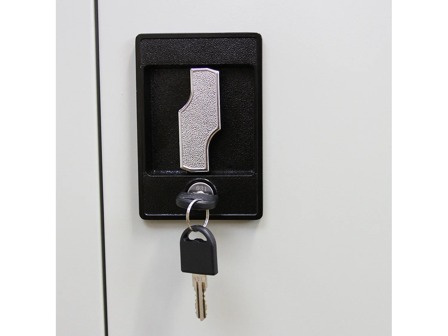 Aktenschrank aus Metall 90cm