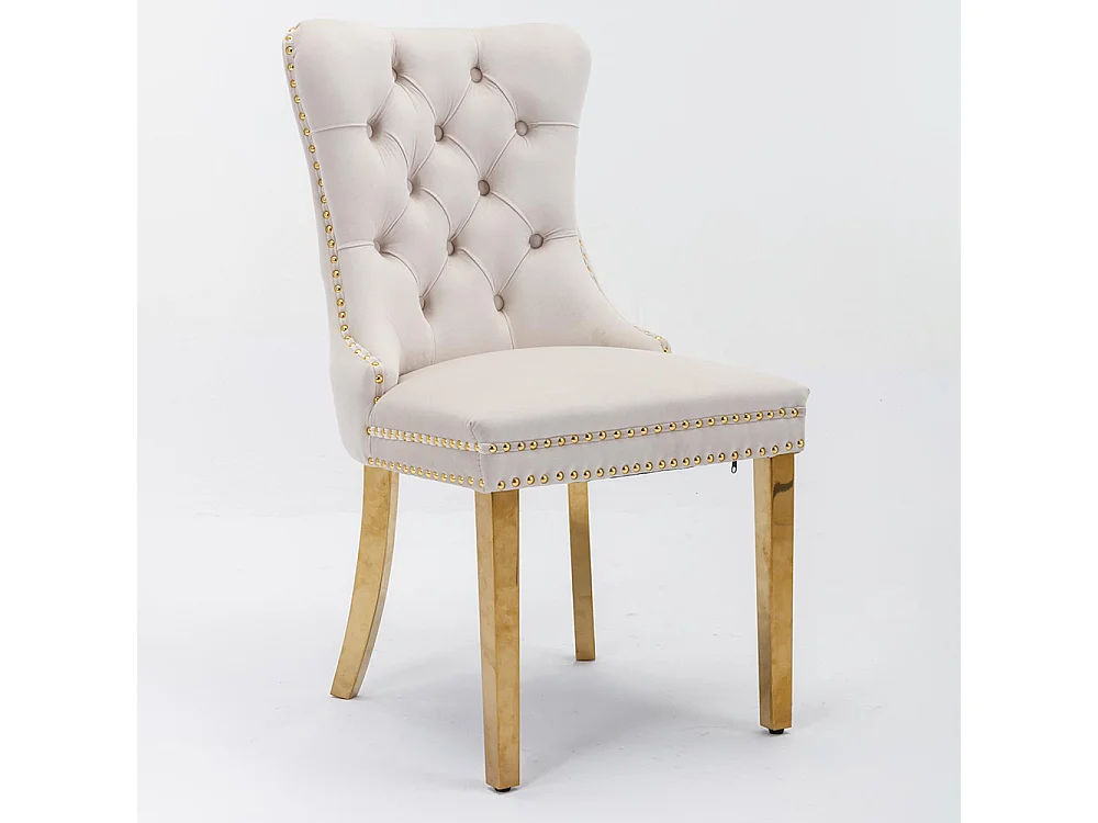 Chaise de salle à manger rembourrée avec pieds en acier inoxydable plaqué or, garniture à clous, revêtement en velours, couleur beige-or.