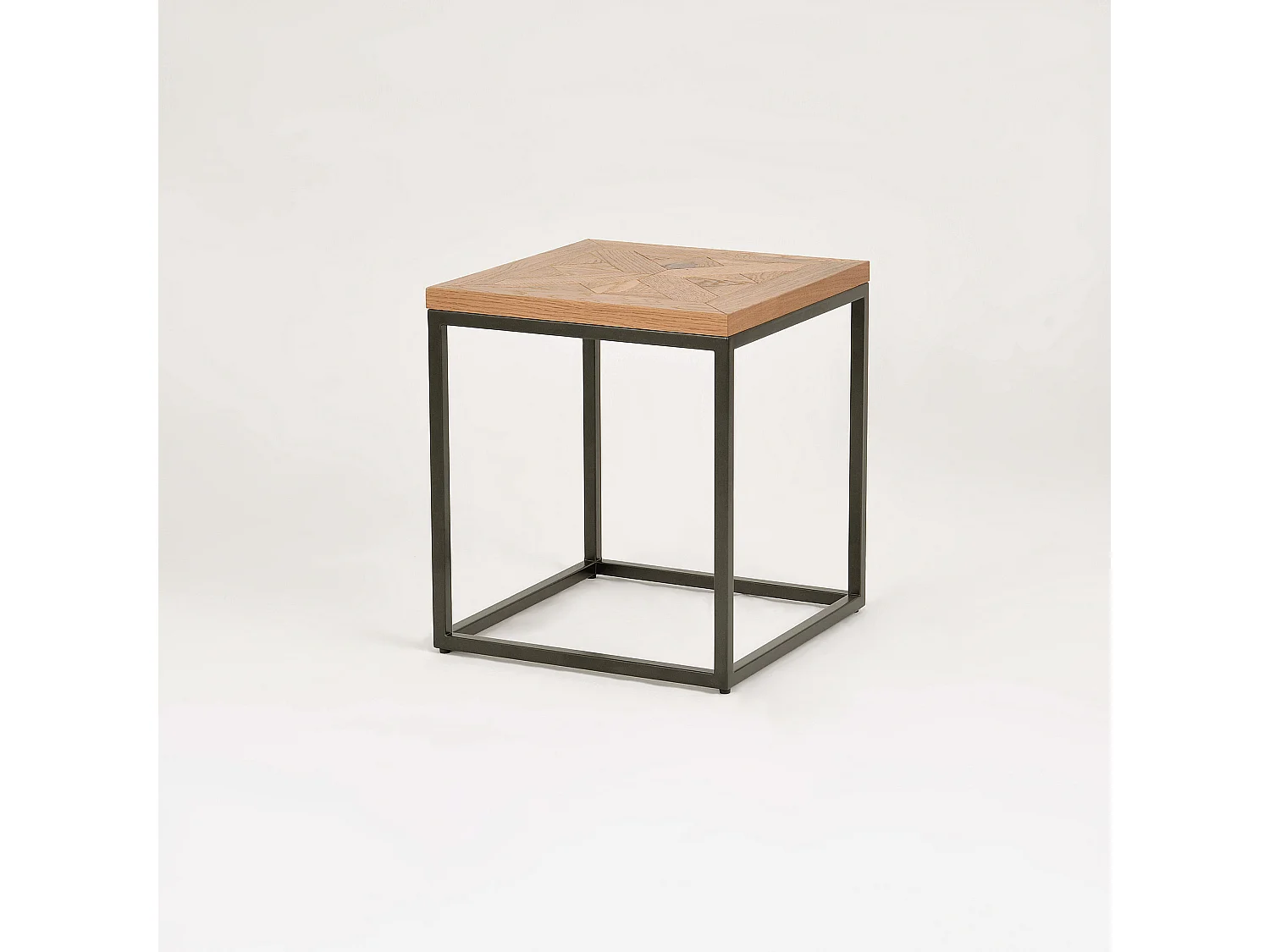 Table 45x50x45 cm chêne naturel indus in04-0